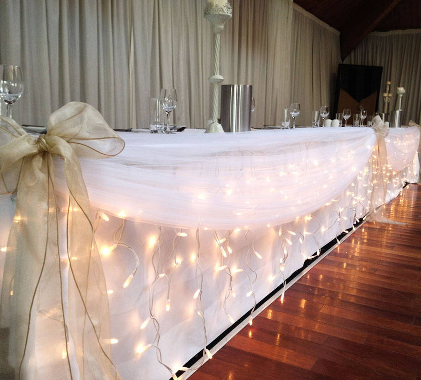 Dressing Your Top Table: Icicle Wedding Lights