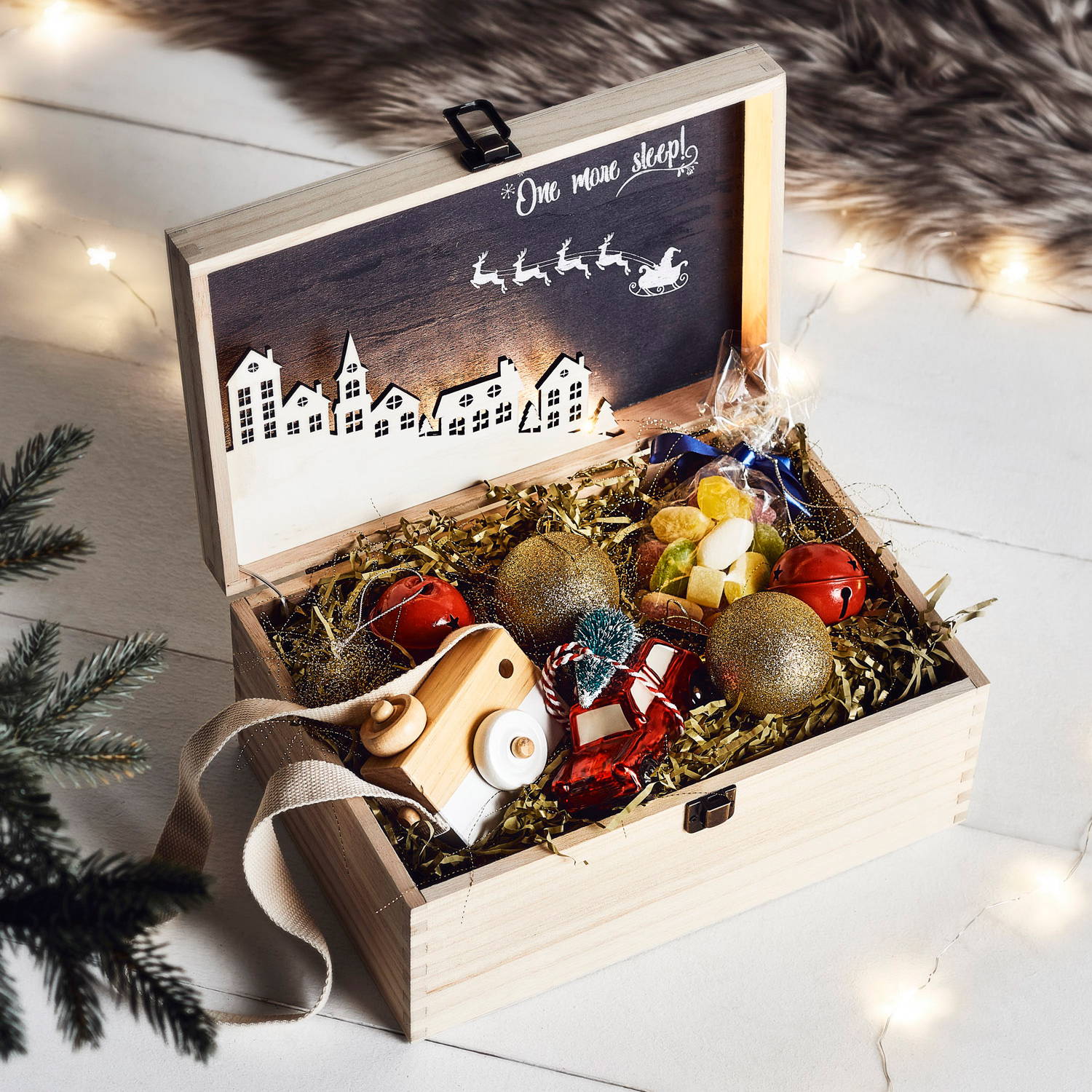 Christmas Eve Box Gift Guide – Lights4fun.co.uk