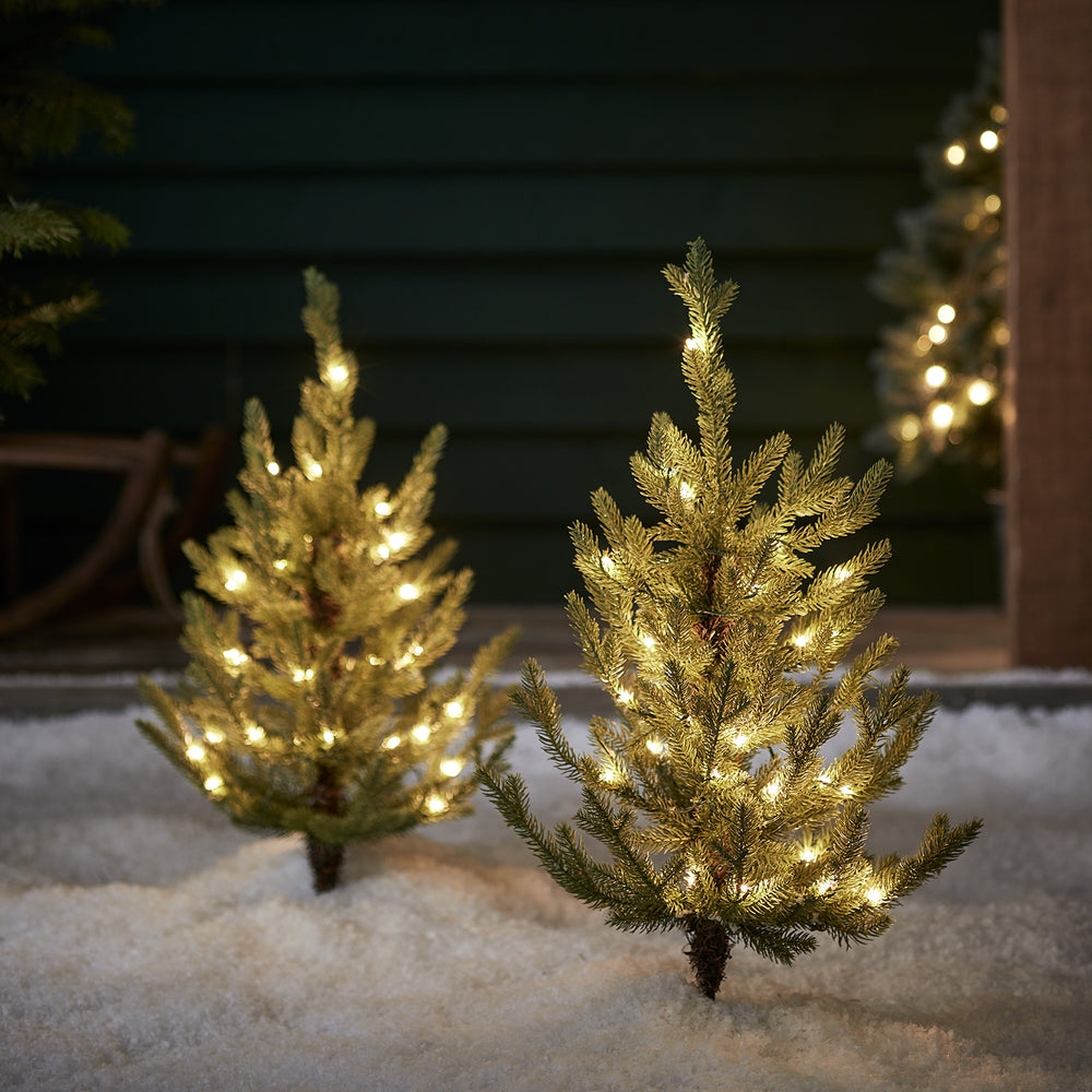 2 Pre Lit Norway Spruce Outdoor Christmas Tree Stakes