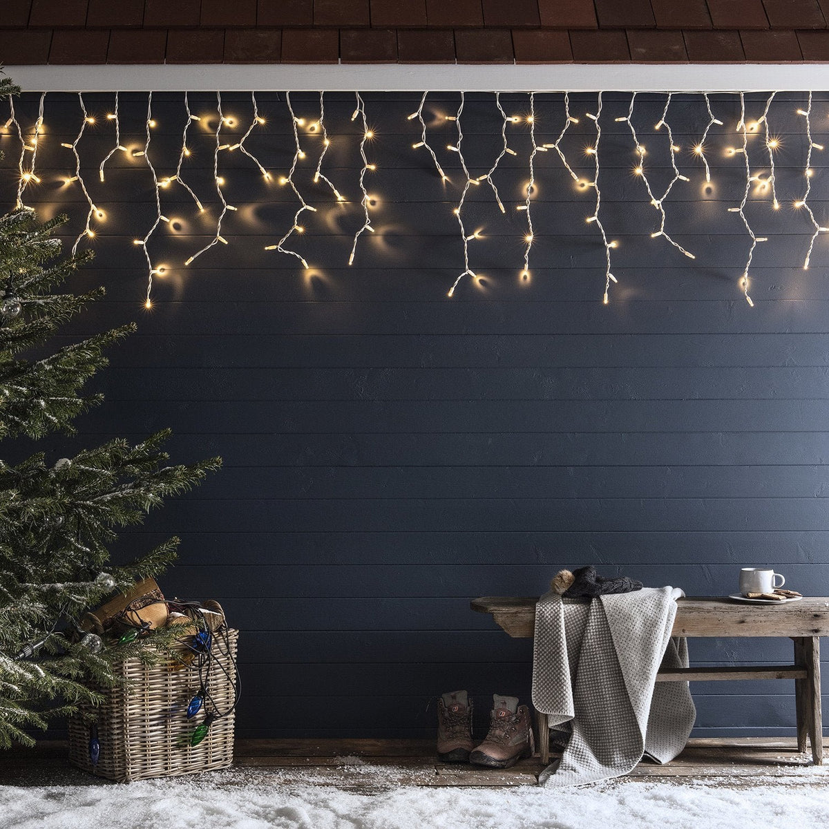 Pro Connect Traditional Warm White Connectable Icicle Lights White Cable