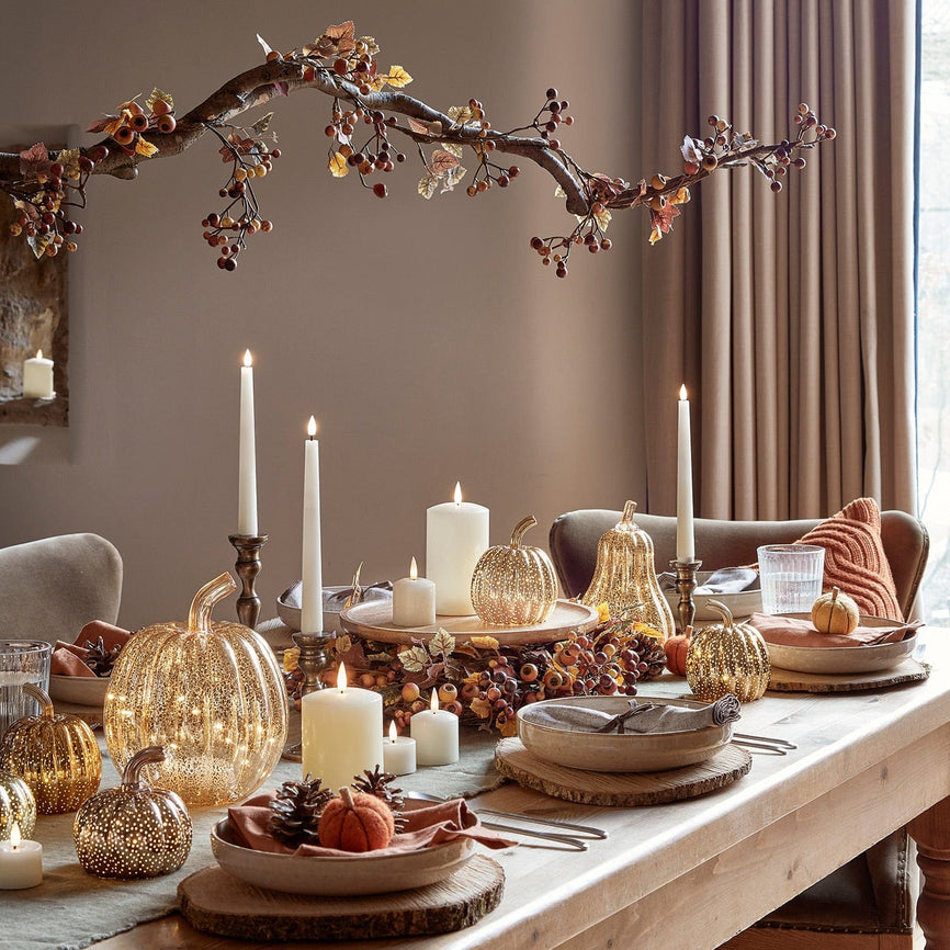 How to Decorate for the Autumn Season