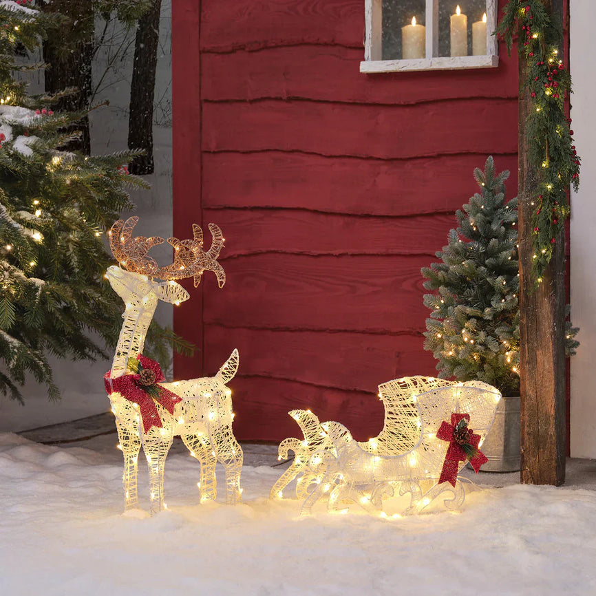 How to Make Outdoor Lights Look Festive for Winter