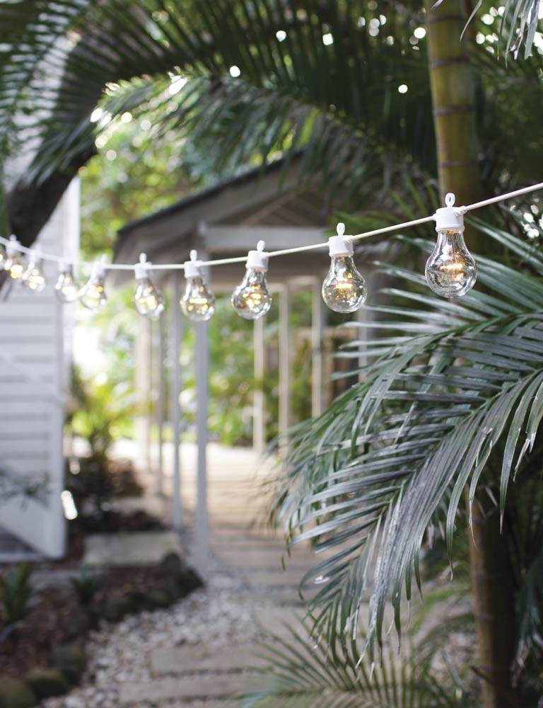 How to style festoons for spring