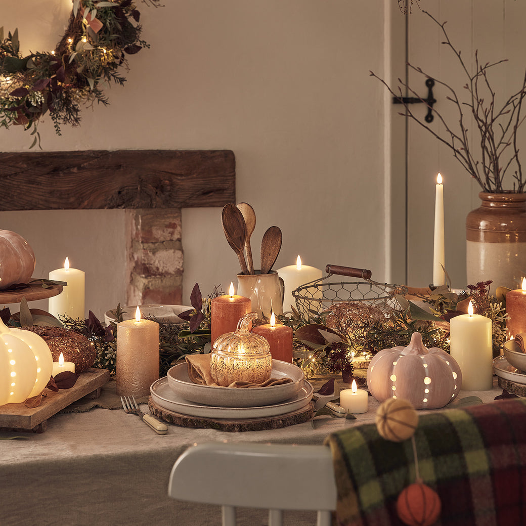 How to Style a Cosy Autumn Tablescape