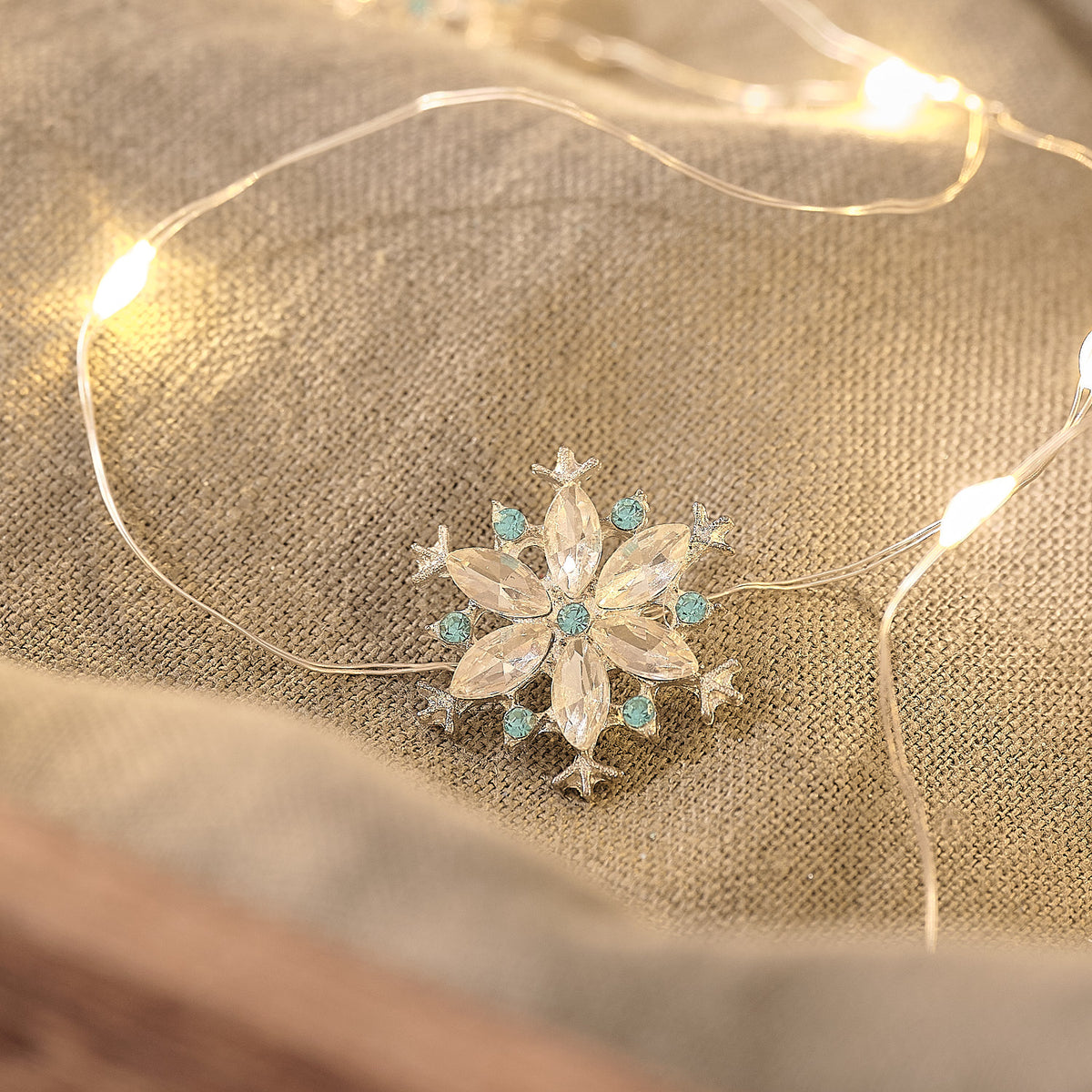 20 Sparkly Snowflake Charm Fairy Lights