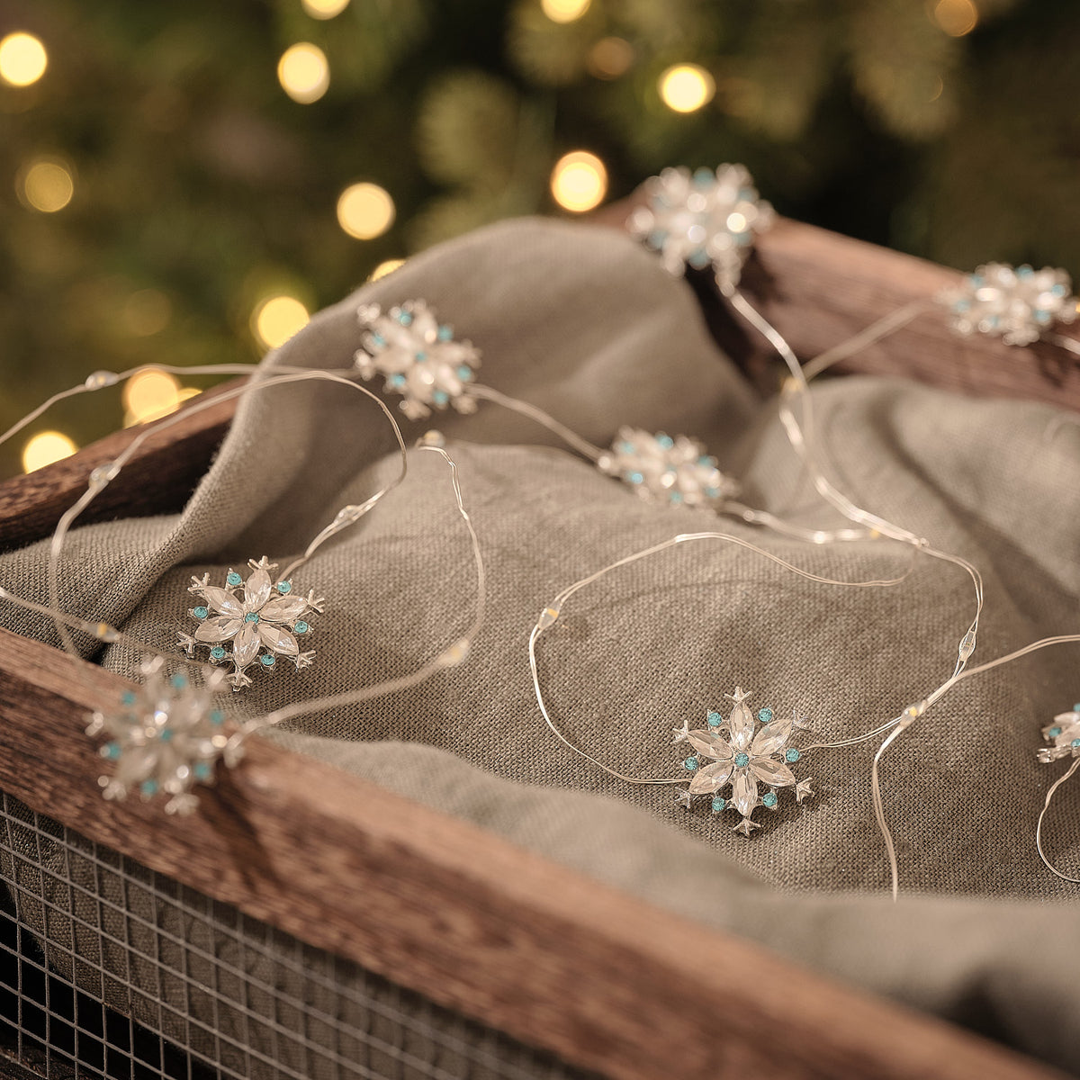 20 Sparkly Snowflake Charm Fairy Lights