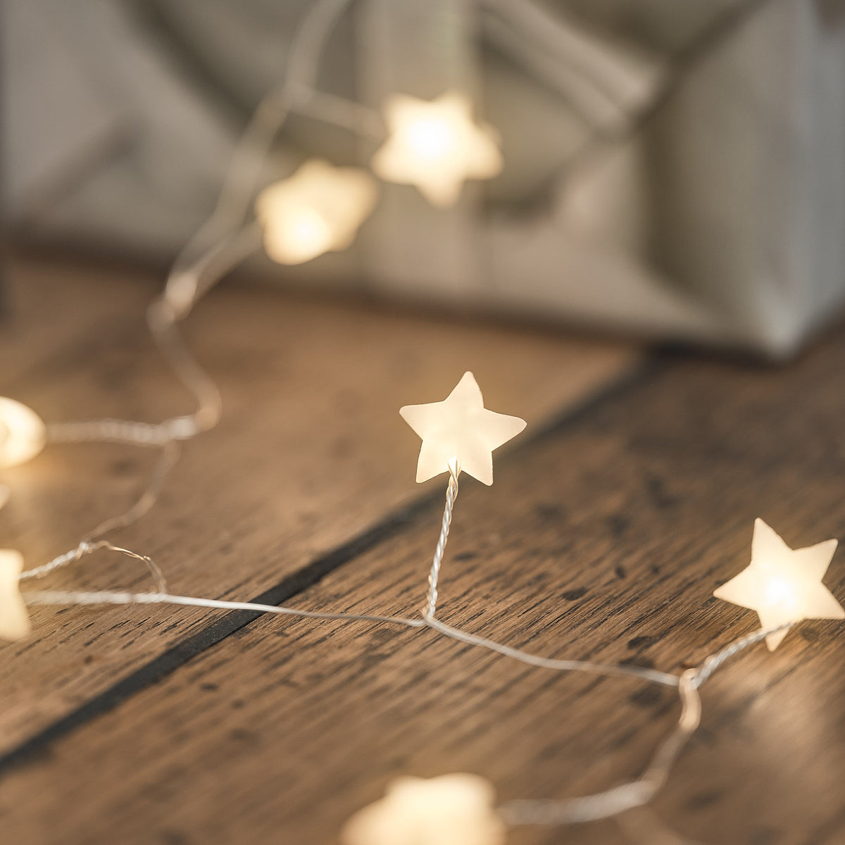 1.8cm Winter Star Light Up Micro LED Garland