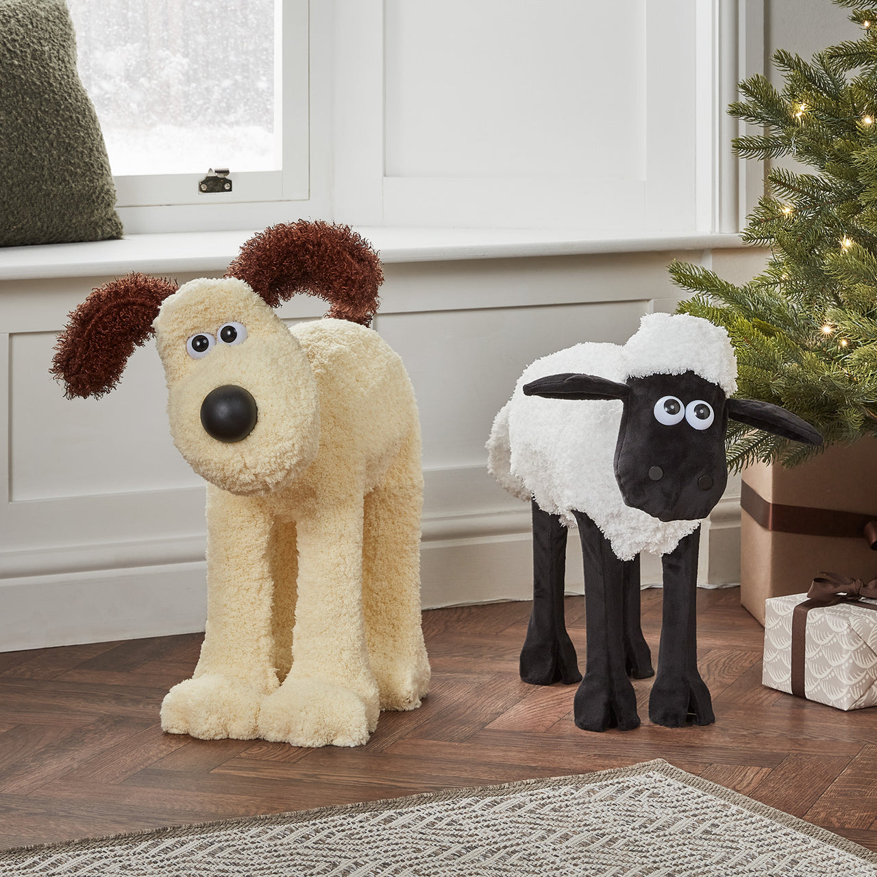 Shaun the Sheep & Gromit Christmas Figures