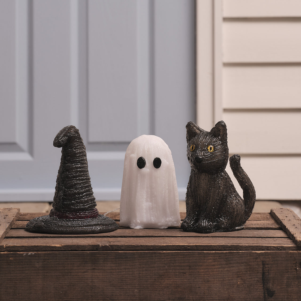 Witches Hat & Jet the Black Cat LED 3D Acrylic Figures & Mini Ghost Halloween Decoration