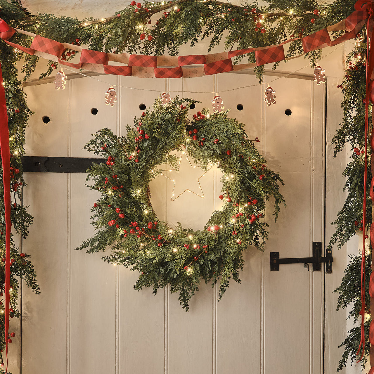 Pre Lit Red Berry Christmas Wreath & Garland