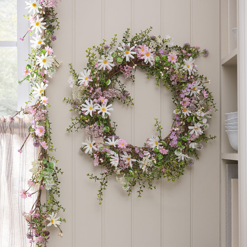 Daisy Dreams Pre Lit Wreath & Garland Bundle