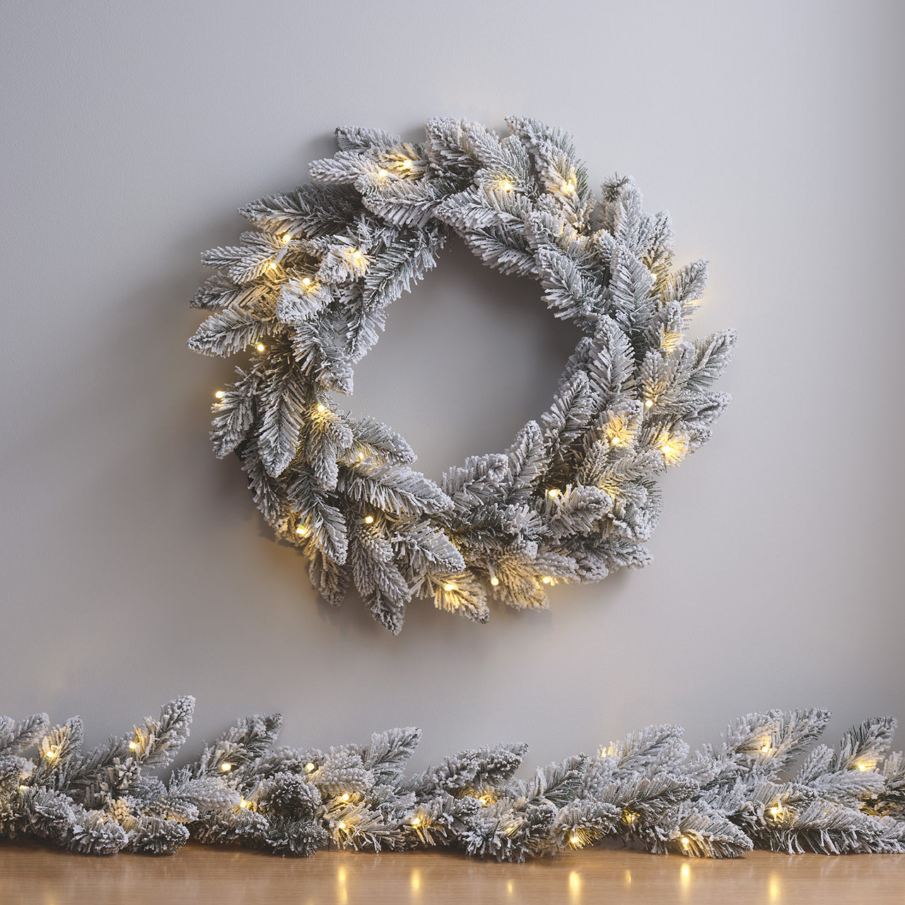 Pre Lit Snowy Christmas Wreath & Garland