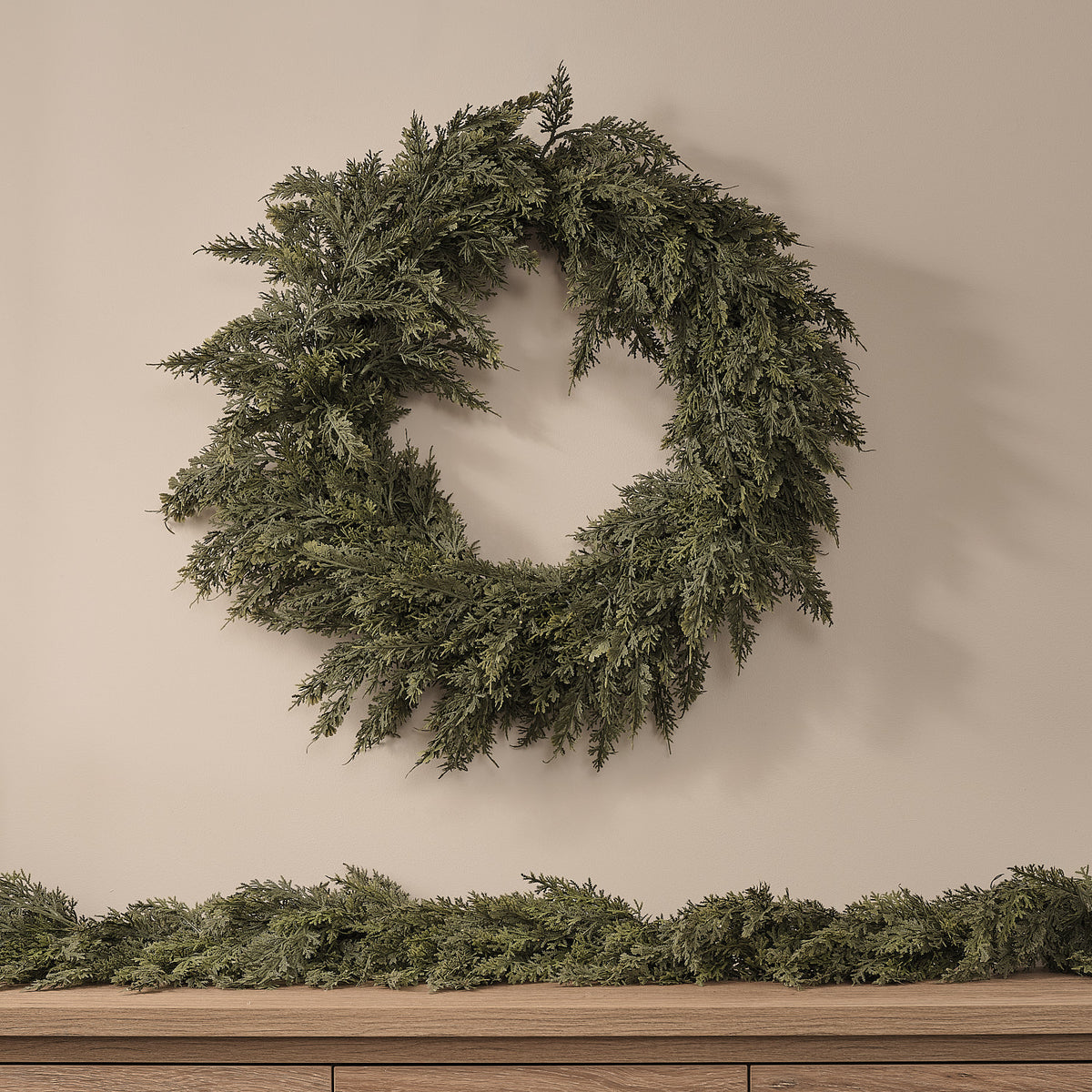Pre Lit Conifer and Pinecone Wreath & Garland