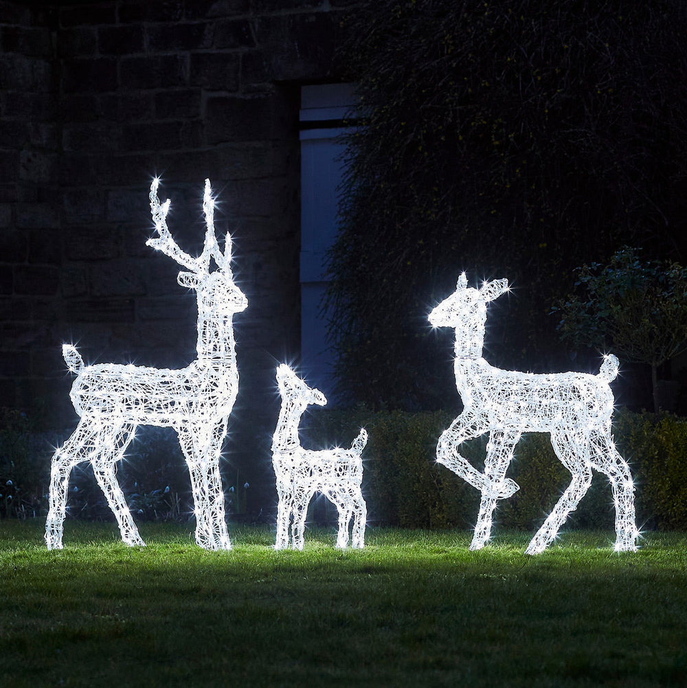 D-XX20012_2_Outdoor-Acrylic-LED-Christmas-Figures-Reindeer-Family-Garden.jpg