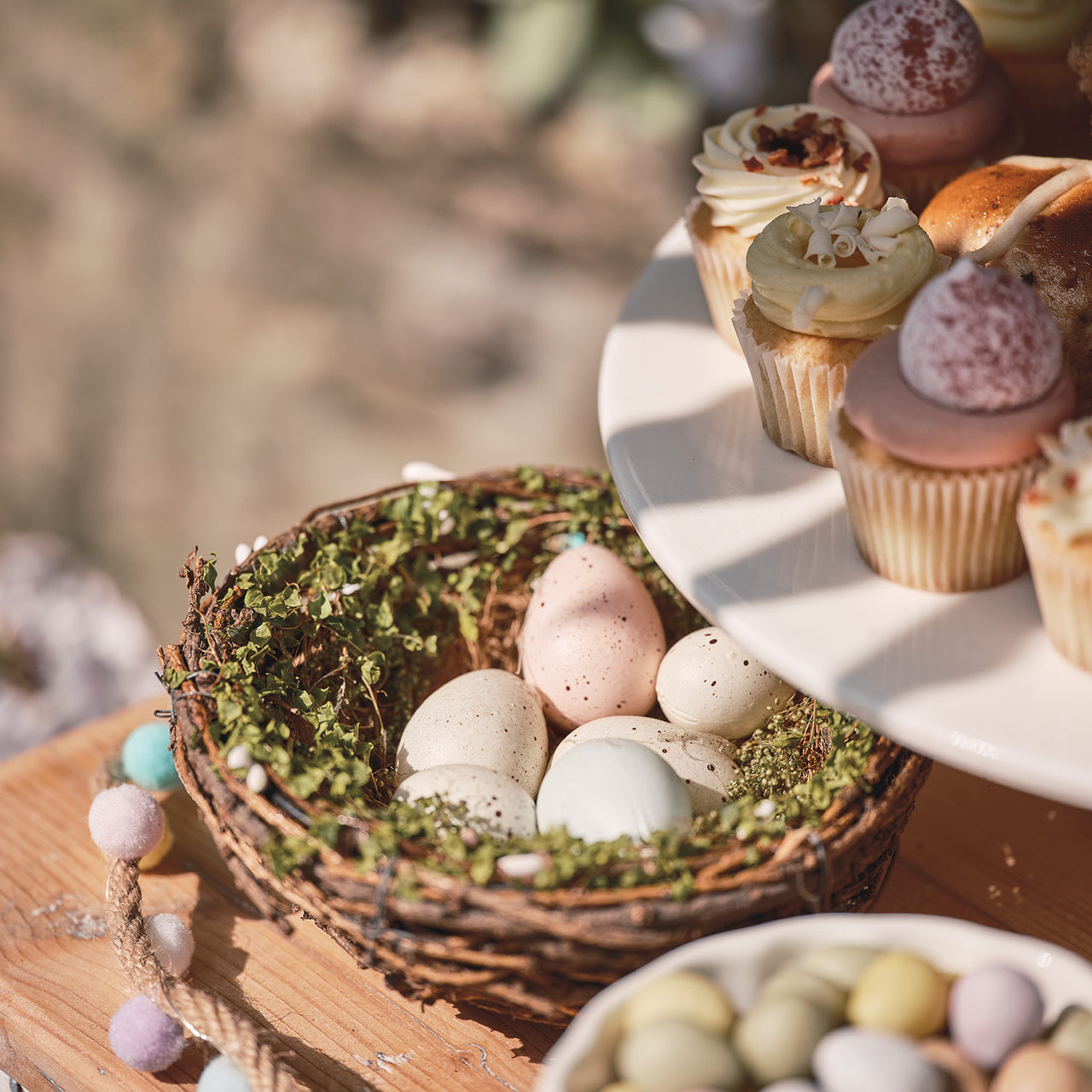 Nest & Eggs Easter Decoration