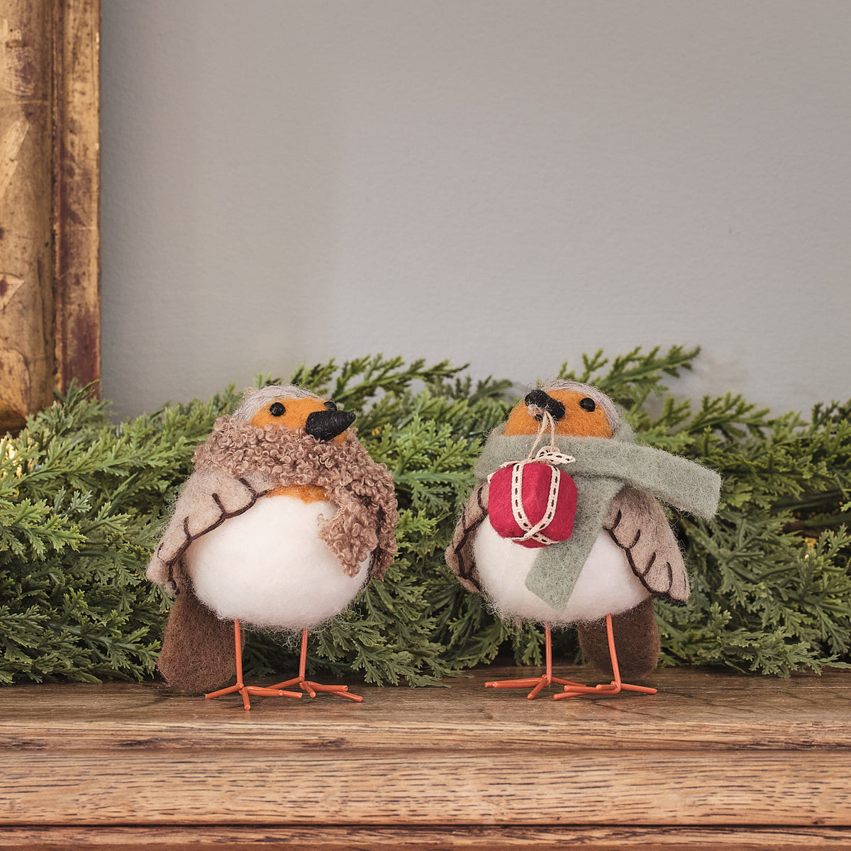 Robby & Birdie Hanging Felt Robin Decorations
