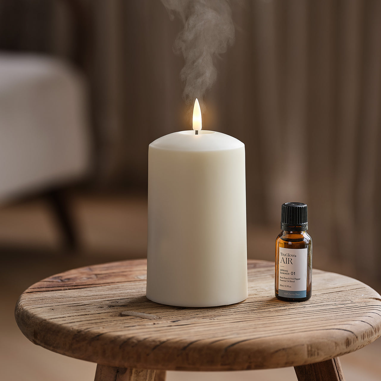 TruGlow AIR® Portable Candle Diffuser & Rock Rose & Pink Pepper TruGlow AIR® Diffuser Oil Bundle