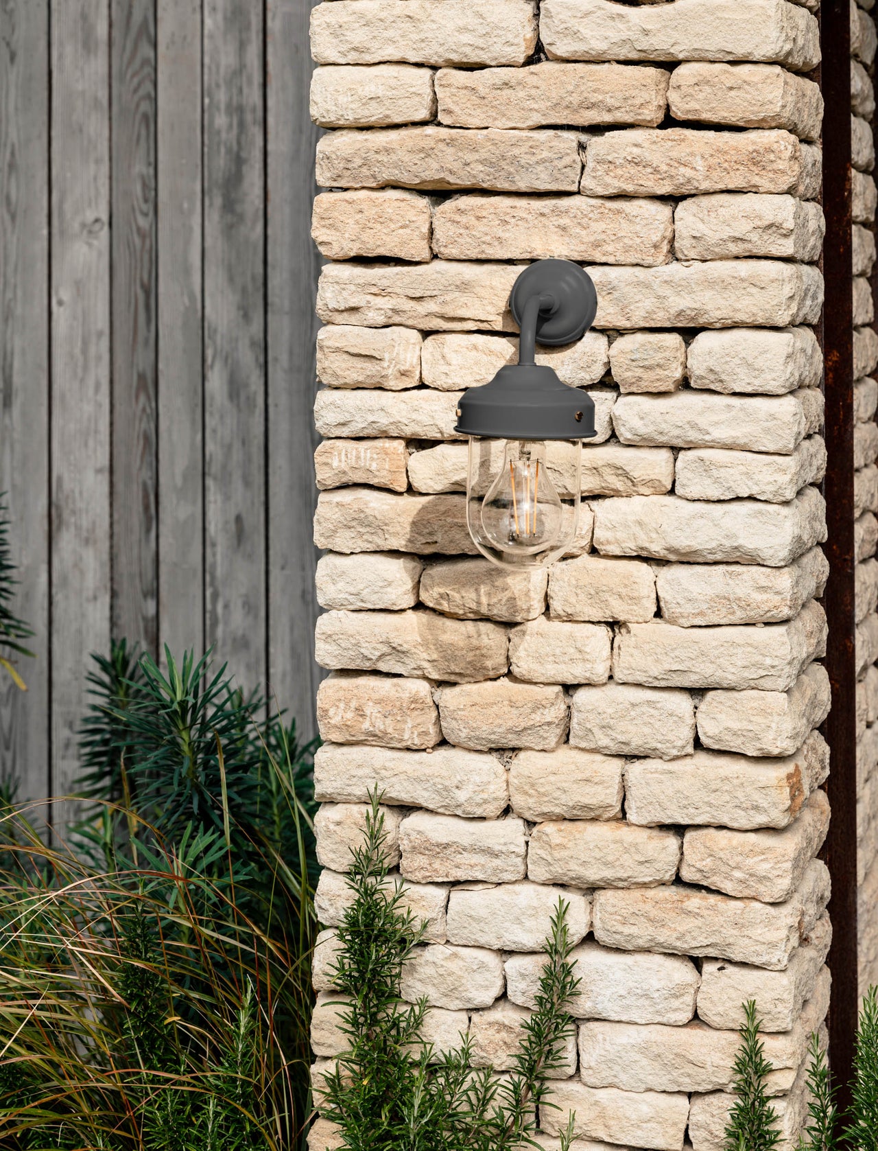 Thurlaston Barn Light Carbon Steel