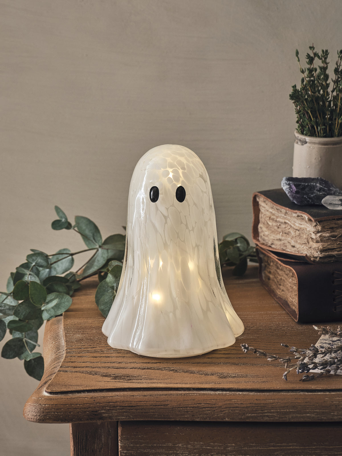 Gerti the confetti glass ghost