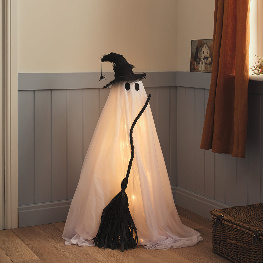 Willow the Witch Ghost LED Halloween Figure