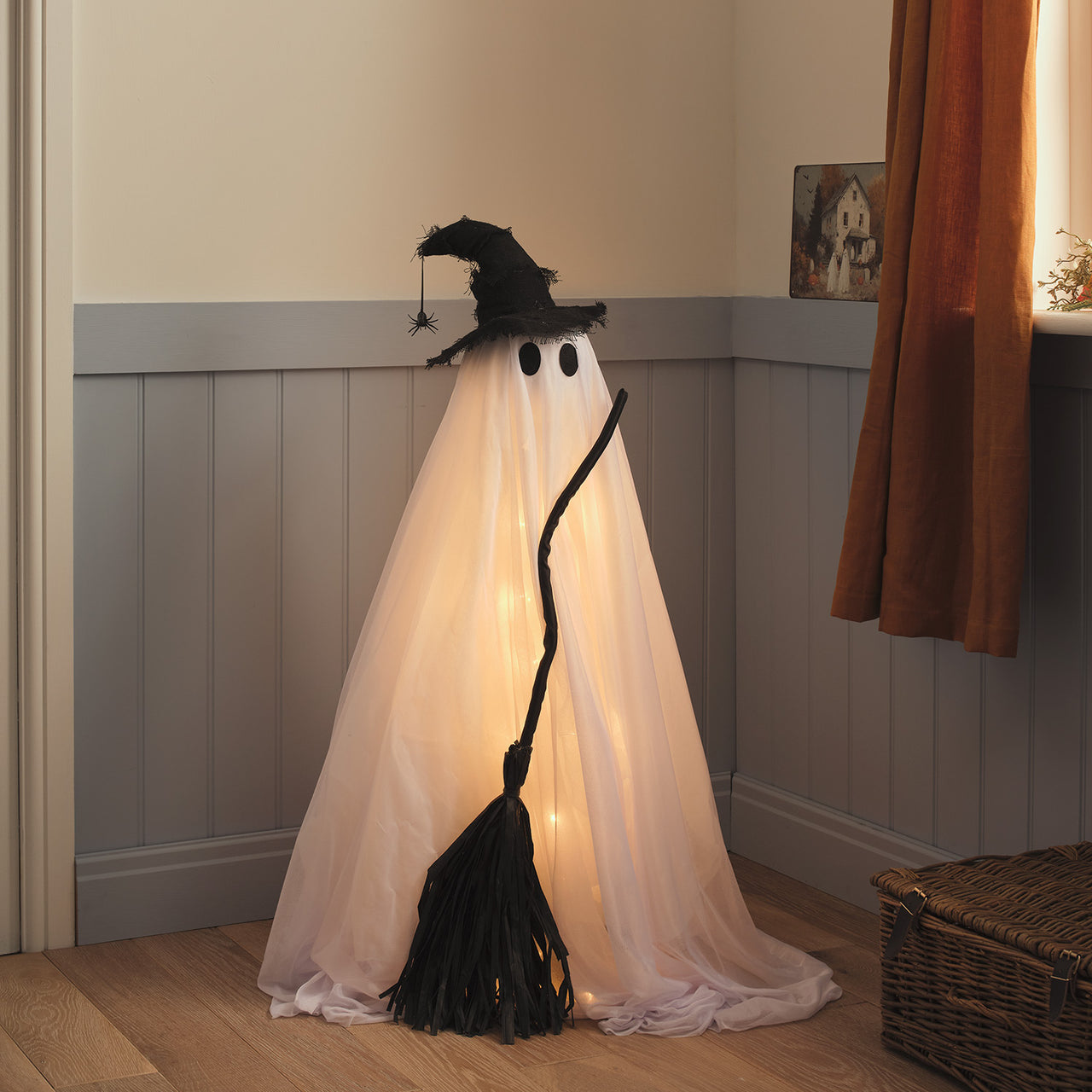 Willow the Witch Ghost LED Halloween Figure
