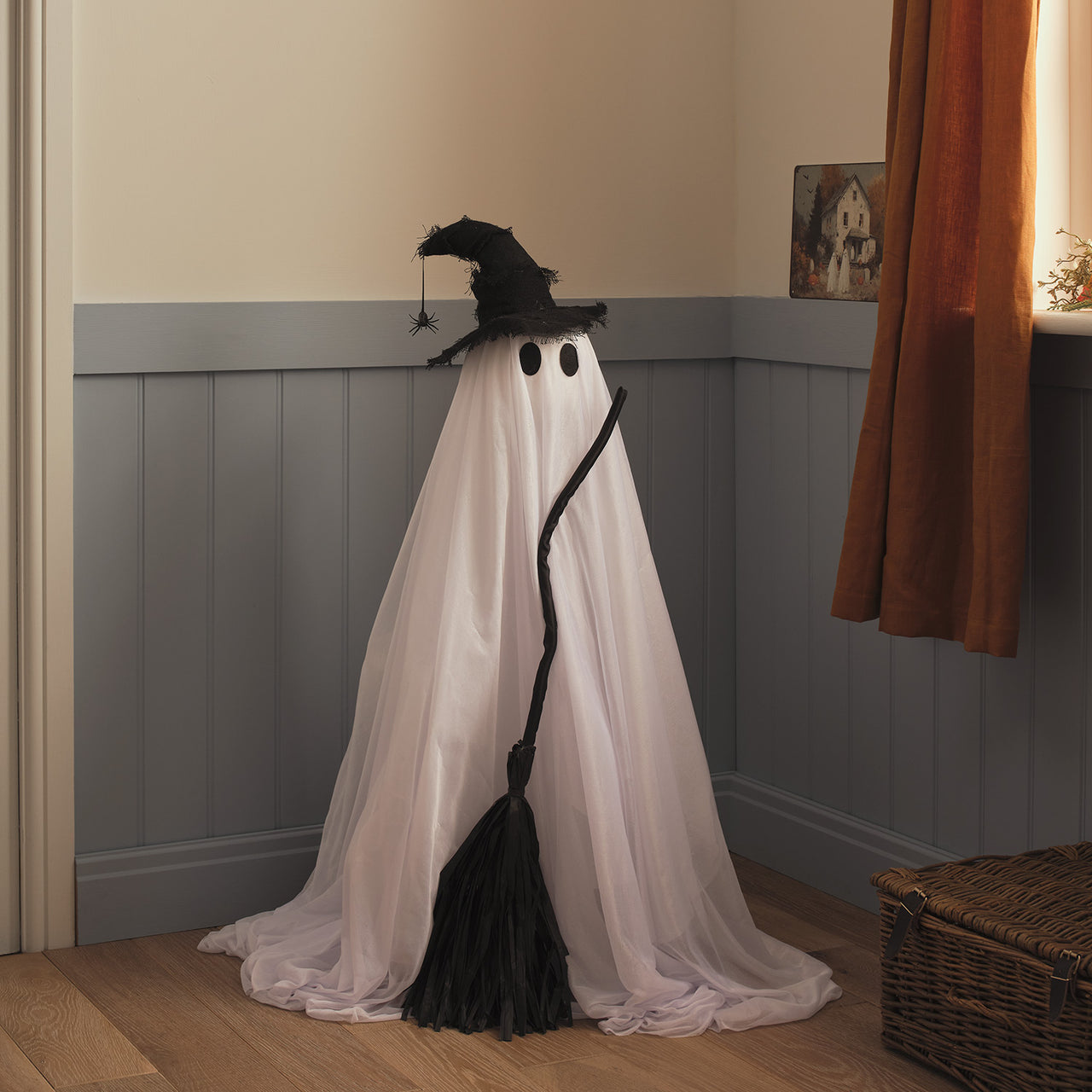 Willow the Witch Ghost LED Halloween Figure