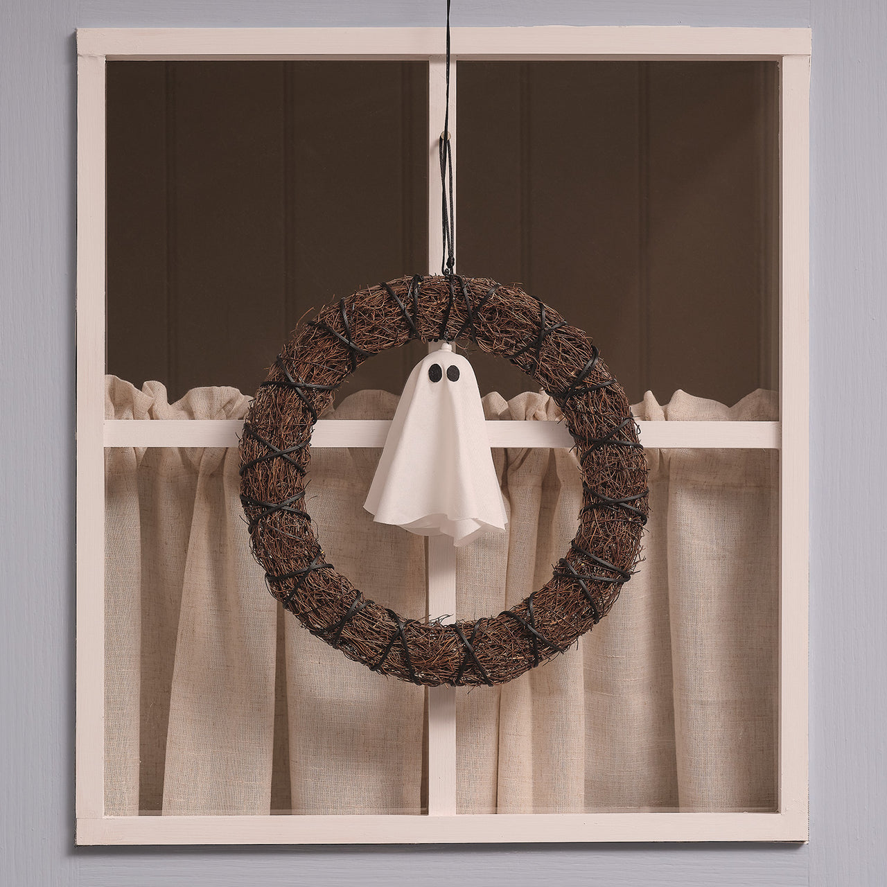 30cm Black Wreath with Hanging Ghost Outdoor LED Halloween Decoration