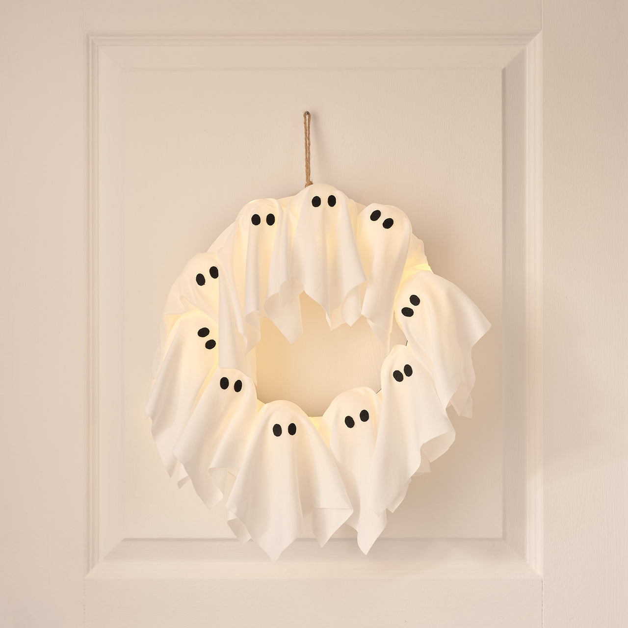 32cm LED Ghost Outdoor Halloween Wreath