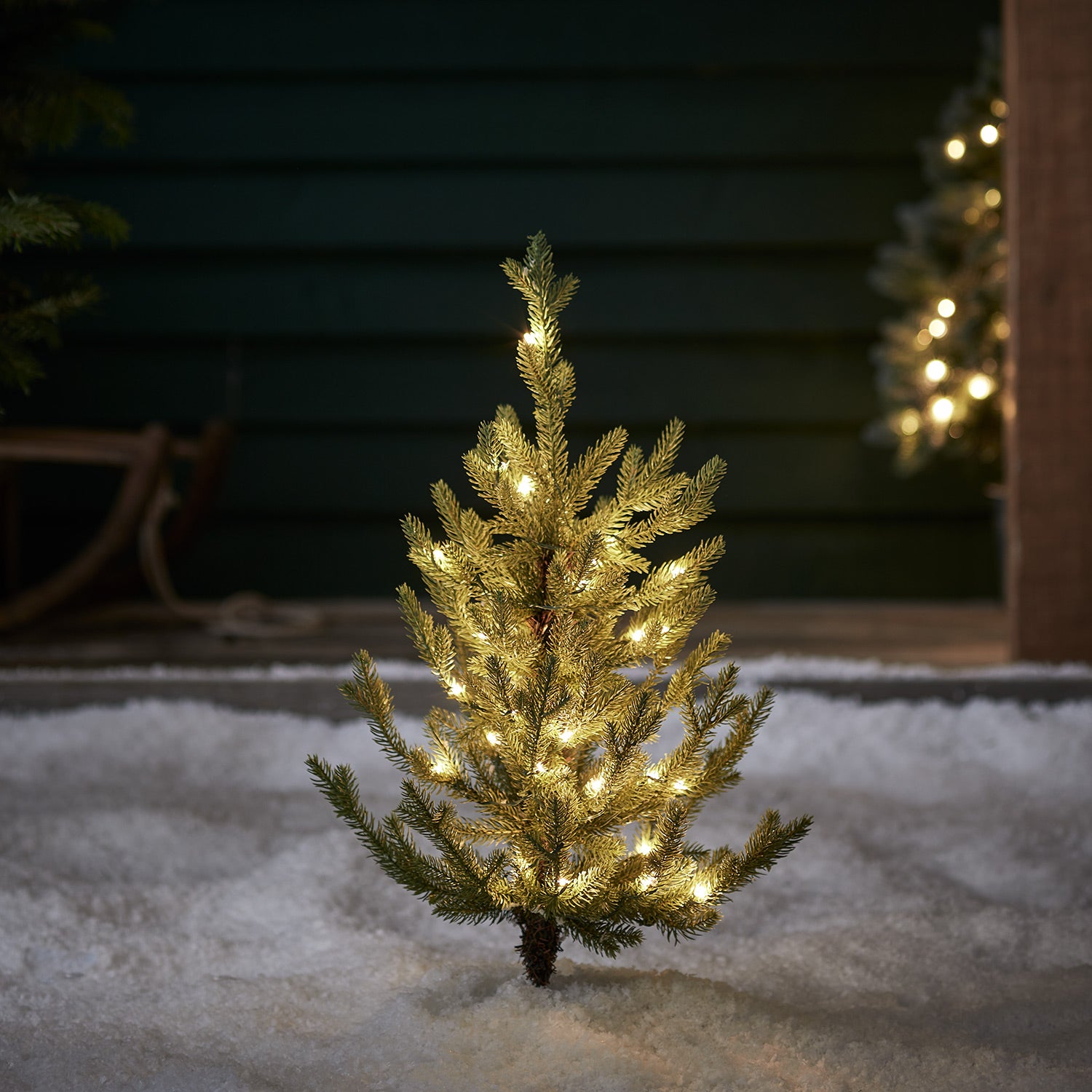 Pre Lit Norway Spruce Outdoor Christmas Tree Stake Lights4fun.co.uk