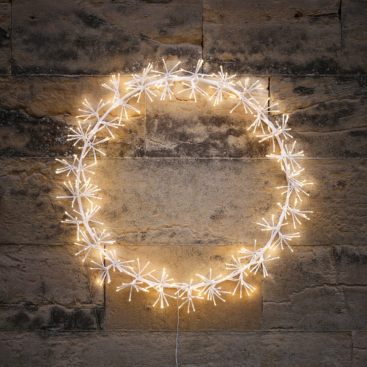 78cm Cluster LED Wreath Light