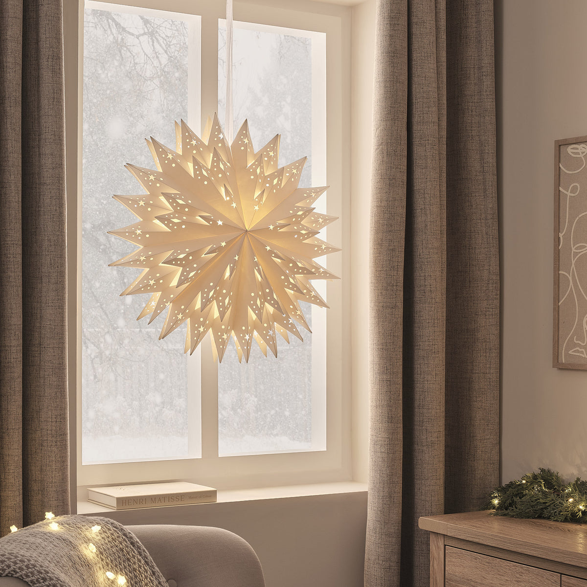 Traditional Star Light Up Paper Hanging Decoration