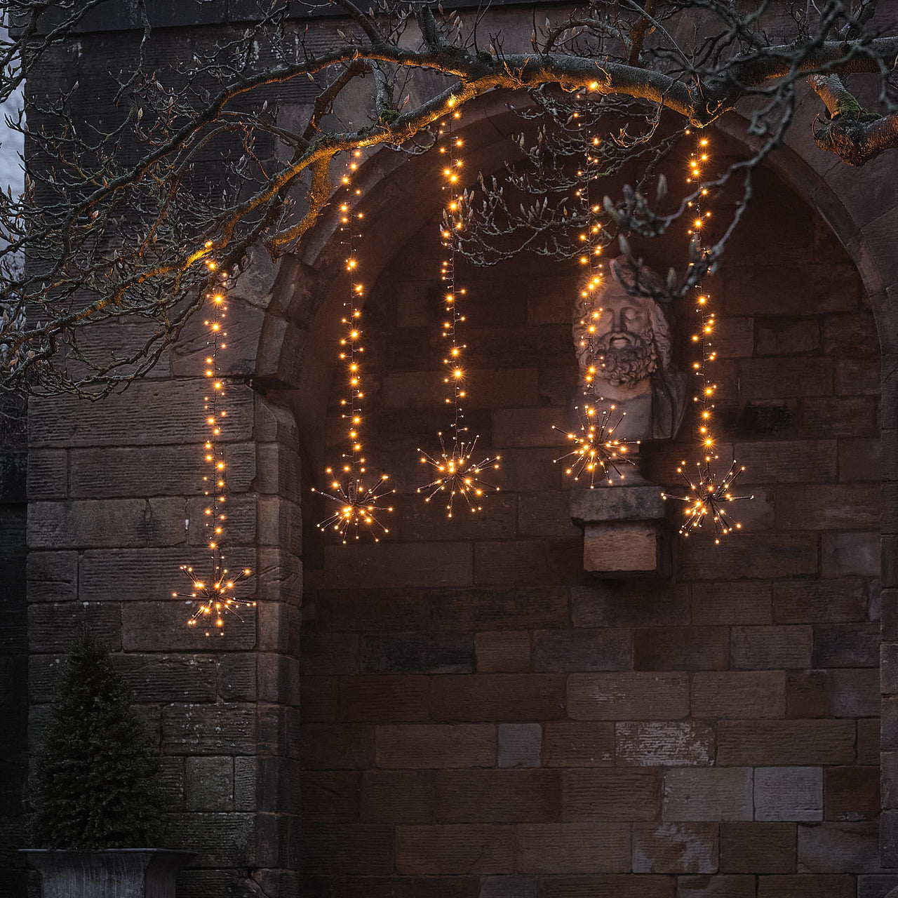 Outdoor Hanging LED Flashing Starburst Lights for Tree