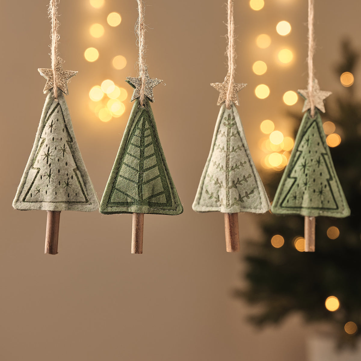 Set of 4 Felt Star Topped Tree Christmas Tree Decorations