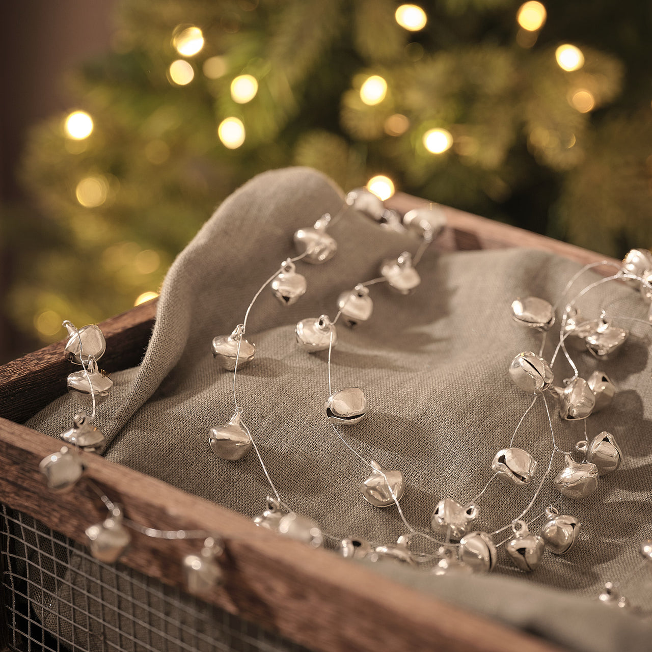 1.2m Silver Bell Garland