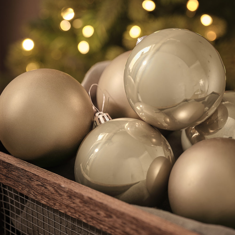 Set of 6 Large Bronze Christmas Tree Baubles
