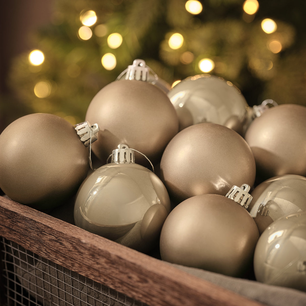 Set of 12 Bronze Christmas Tree Baubles