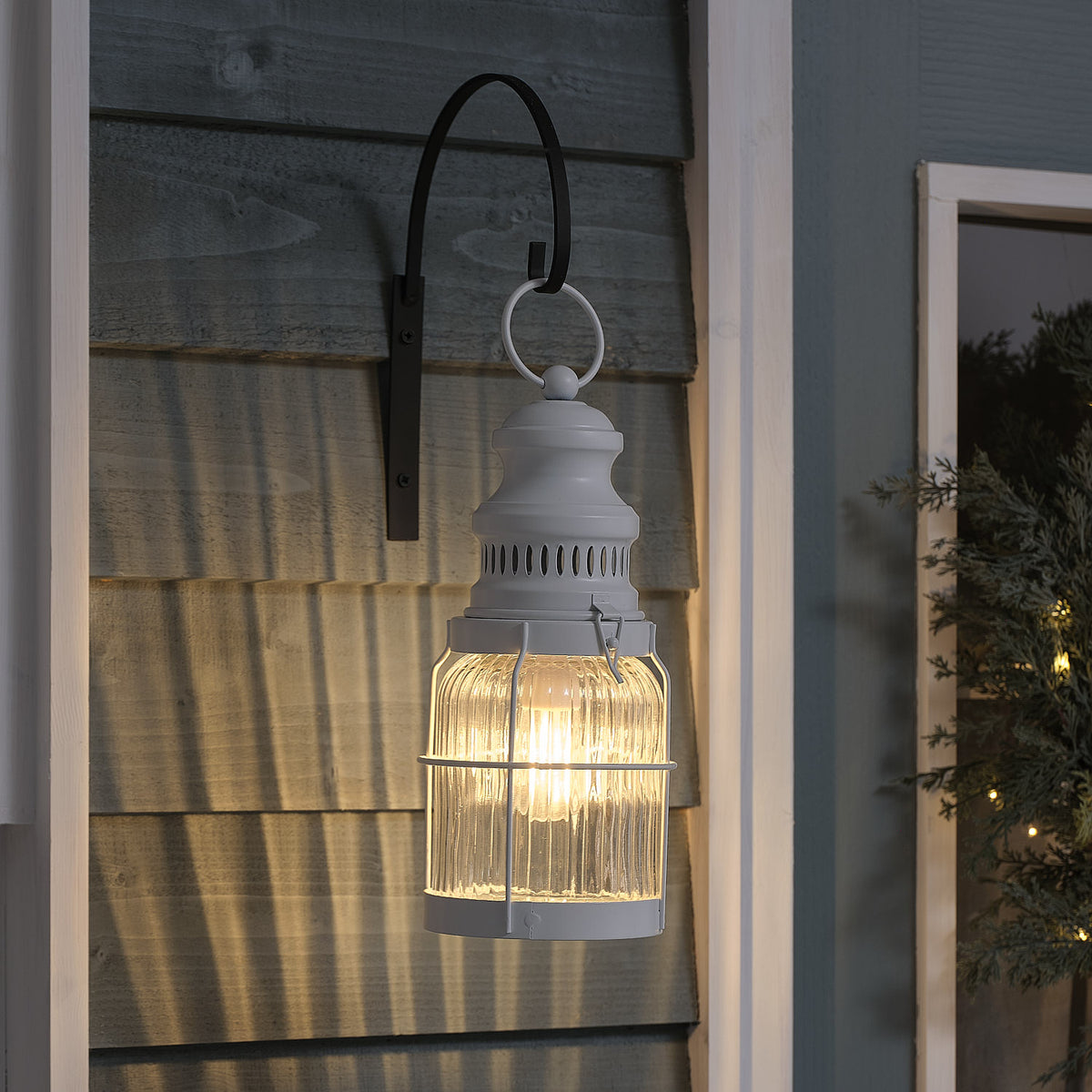 Alaska Storm Rechargeable Outdoor Filament Lantern