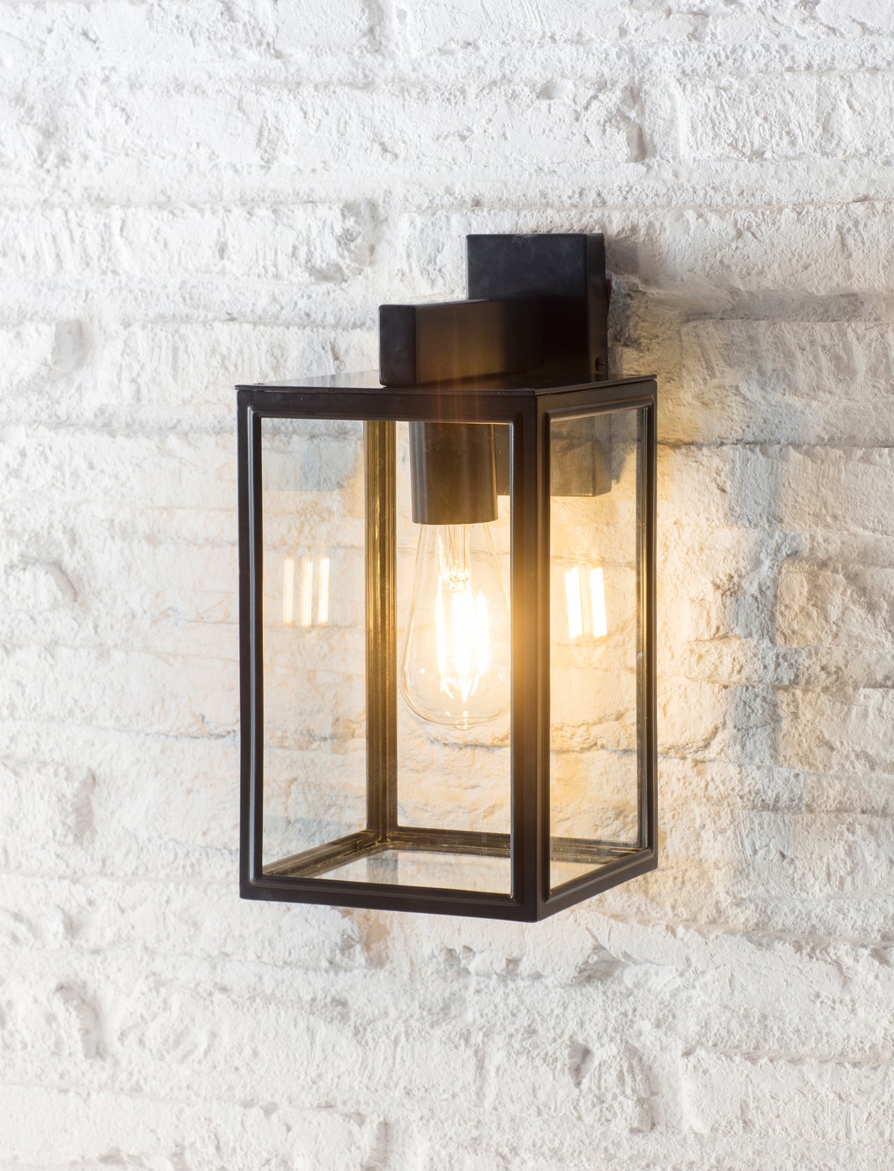 Belgrave Carriage Light Carbon