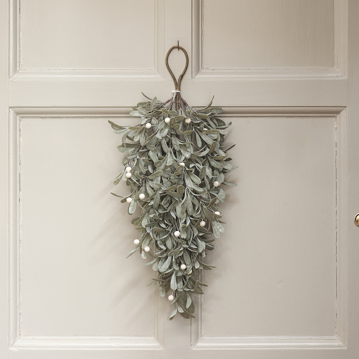 Pre Lit Mistletoe Bough