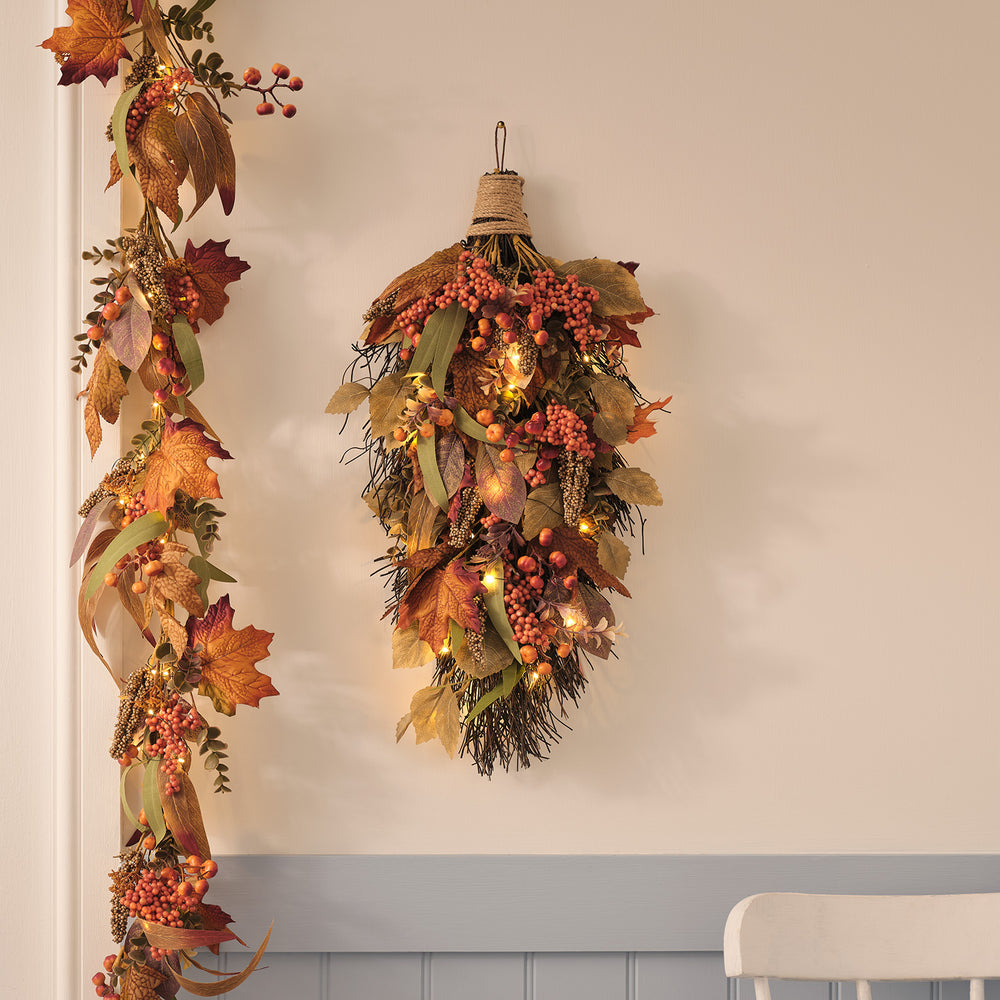 Pre Lit Maple Orchard Autumn Wreath & Bough