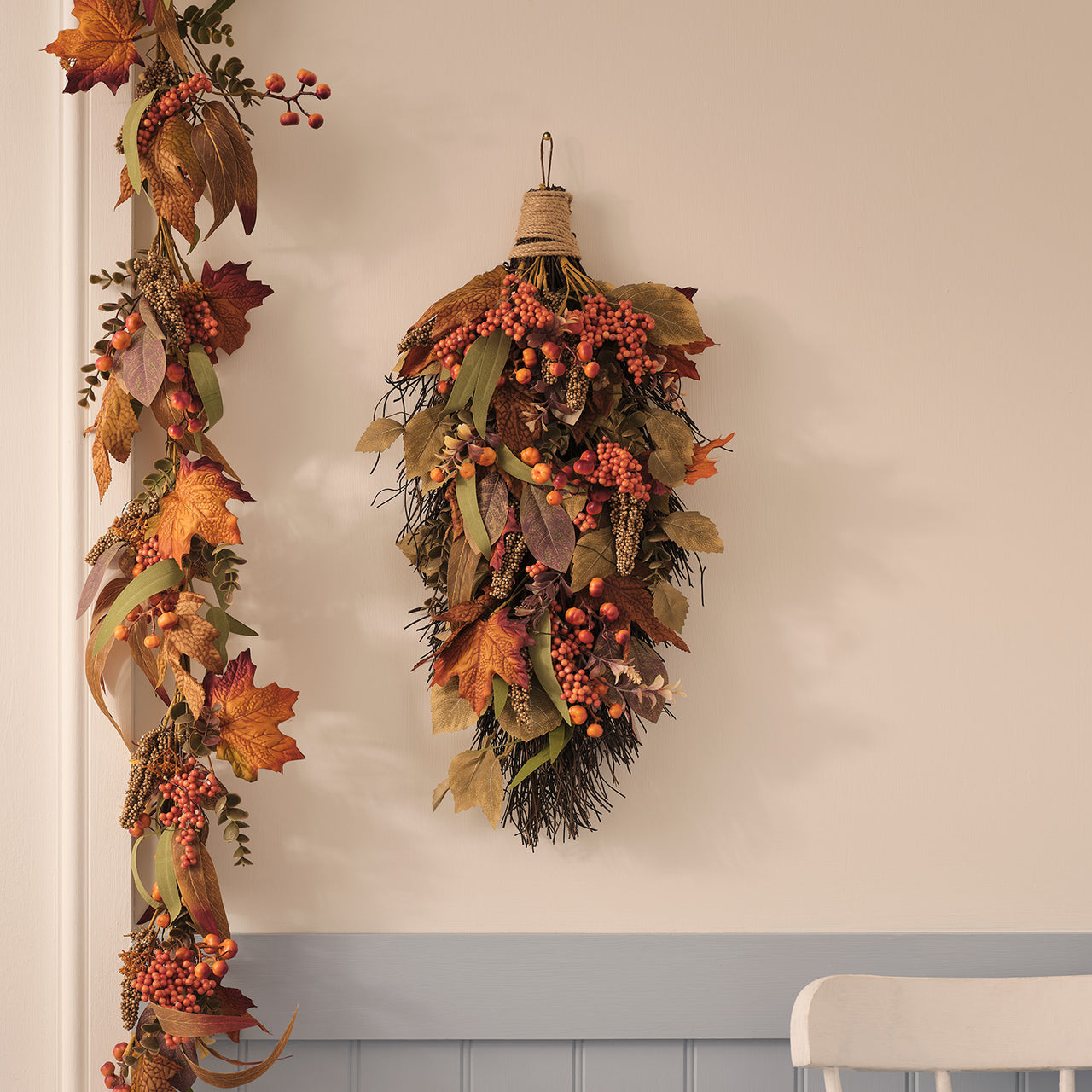 Pre Lit Maple Orchard Autumn Wreath & Bough
