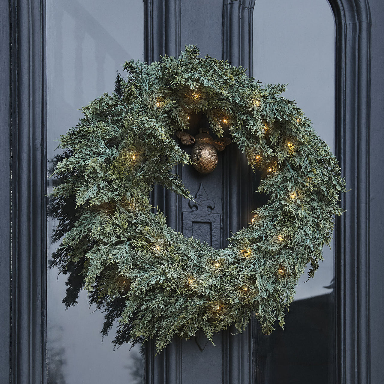 60cm Pre Lit Classic Conifer & Pinecone Outdoor Christmas Wreath