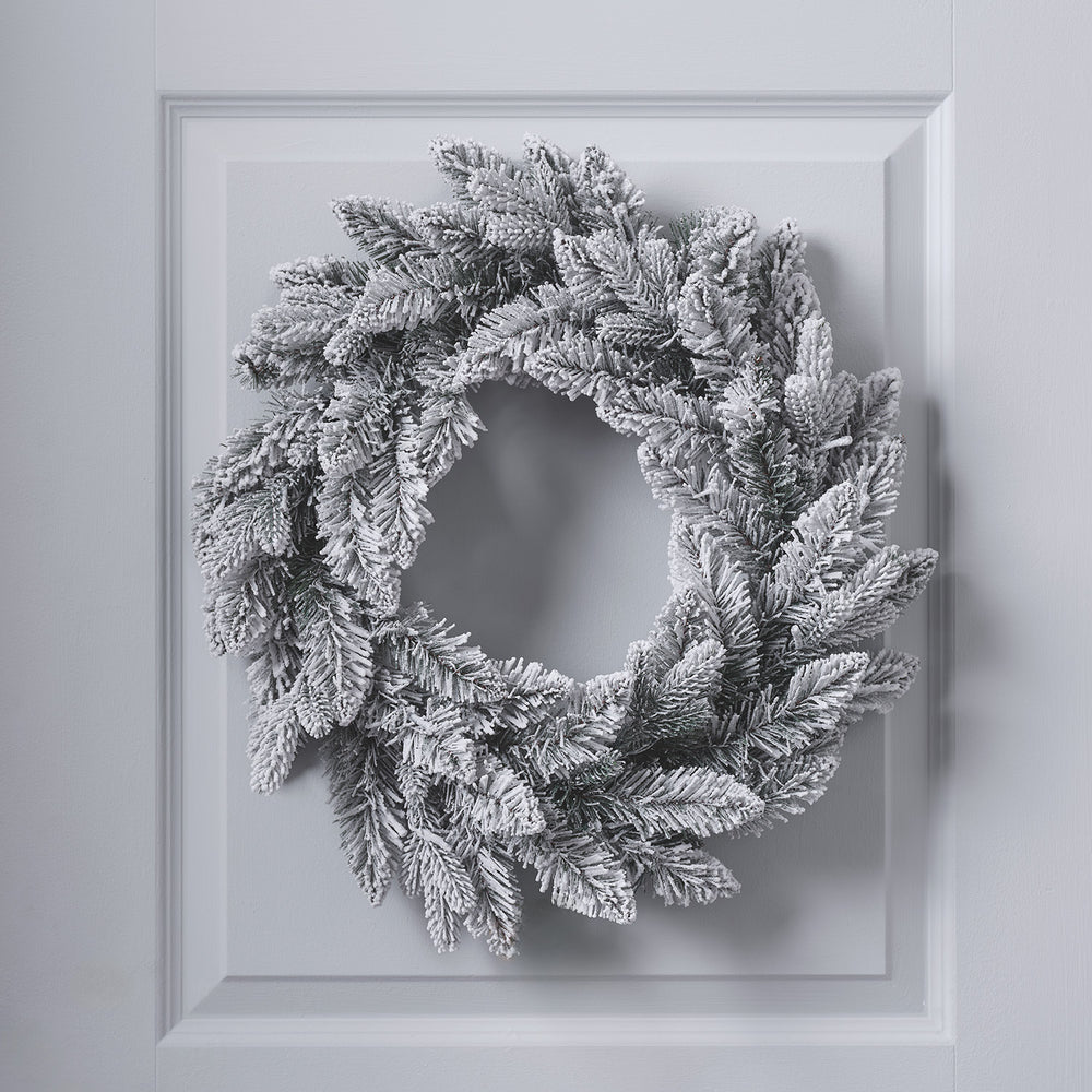 50cm Pre Lit Snowy Christmas Wreath