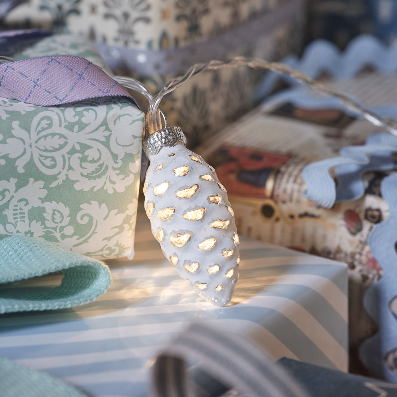 10 Glass Pinecone LED String Lights