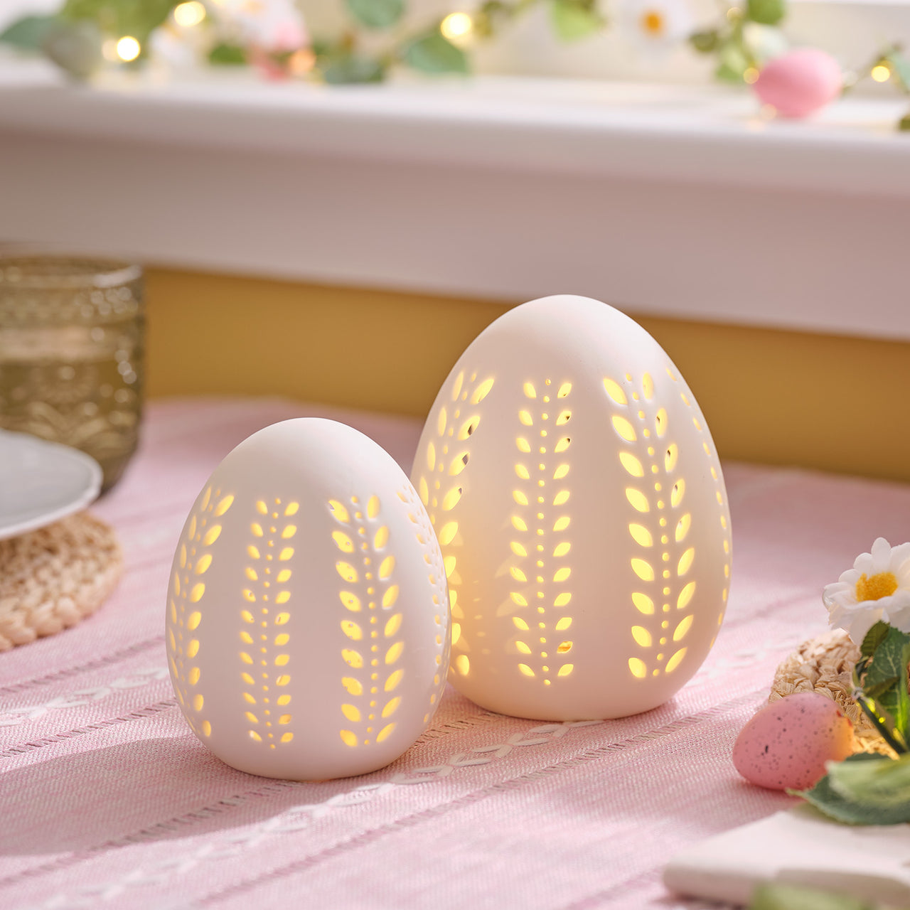 Set of 2 LED Porcelain Eggs
