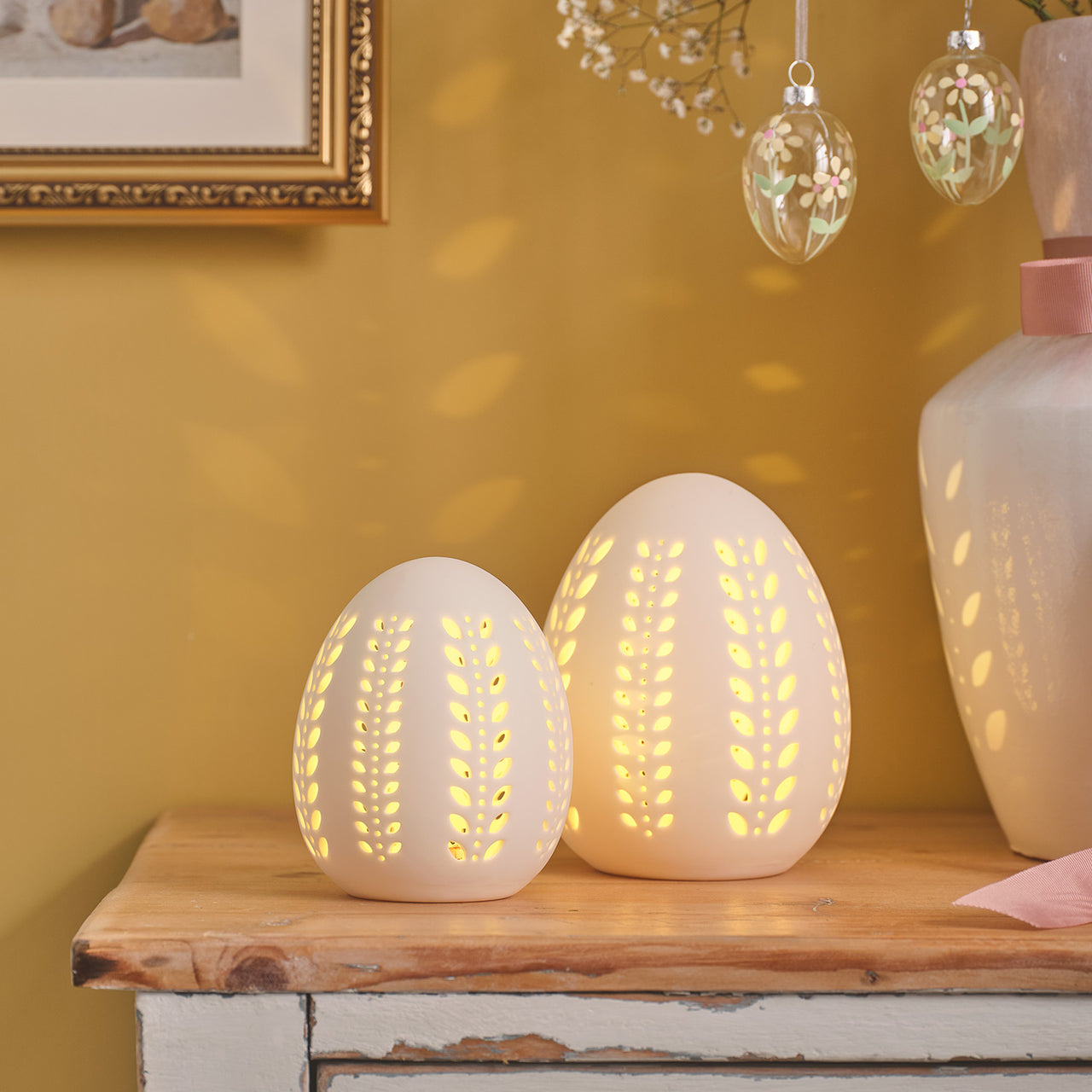 Set of 2 LED Porcelain Eggs
