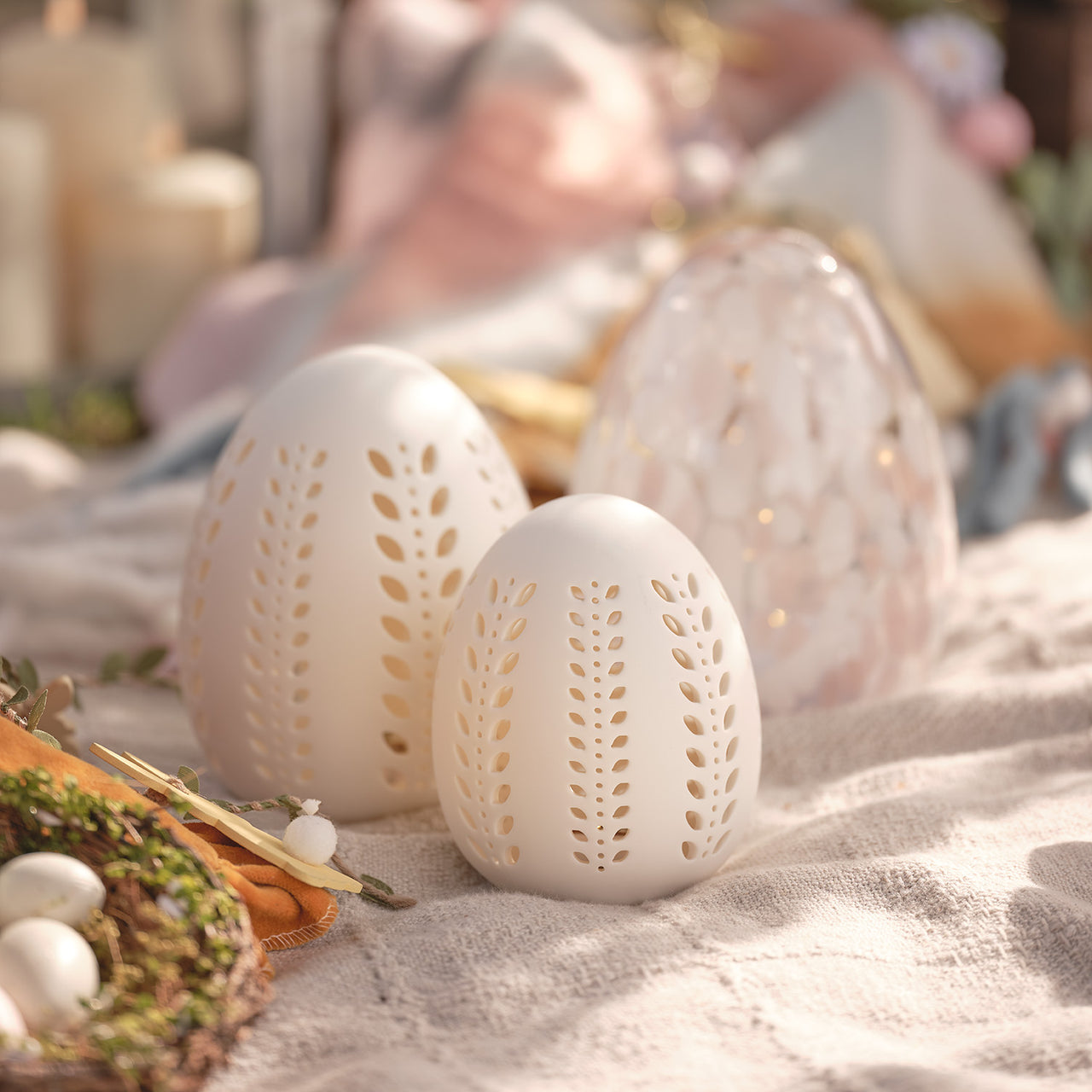 Set of 2 LED Porcelain Eggs