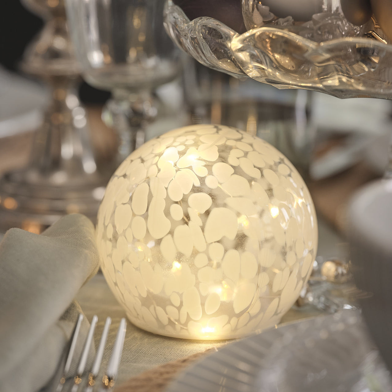 Regular White Confetti Glass Globe LED Decoration