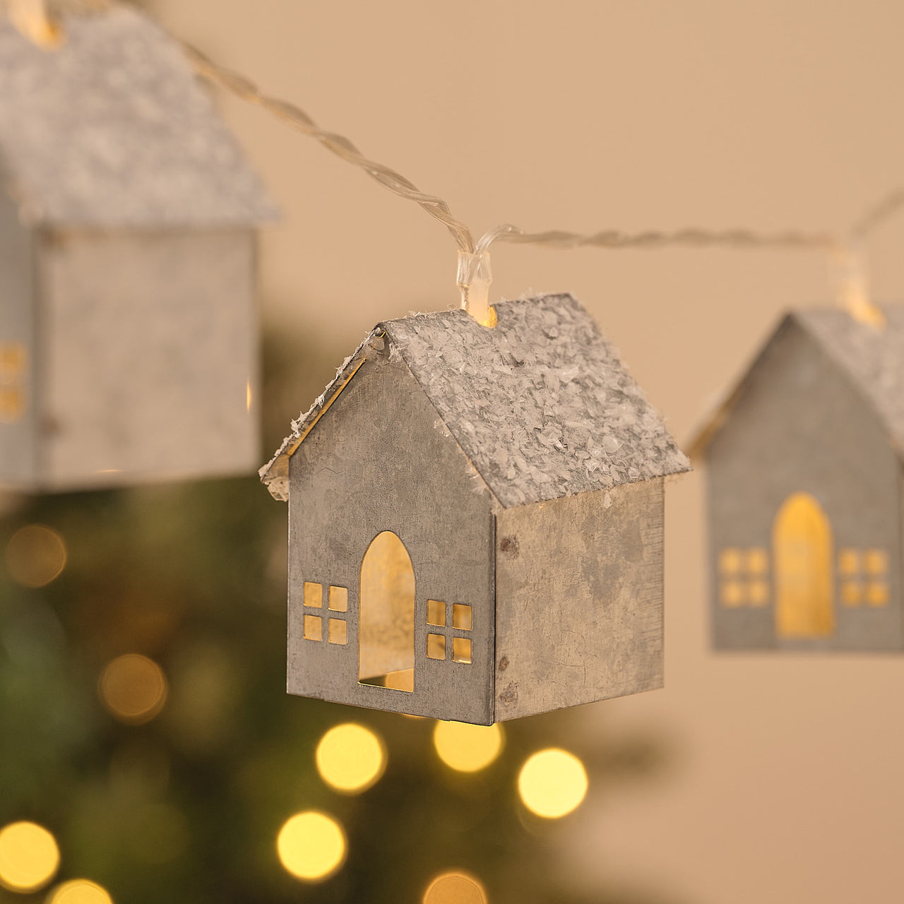 10 Frosted Hut LED Fairy Lights