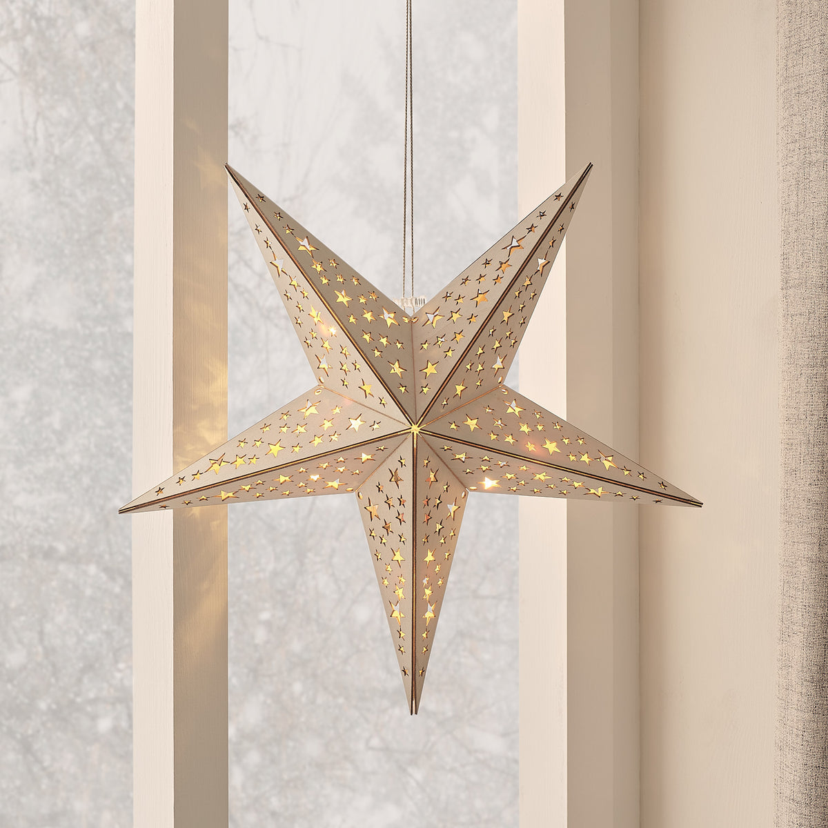 45cm Wooden Star Light Up Hanging Christmas Decoration with Remote Control